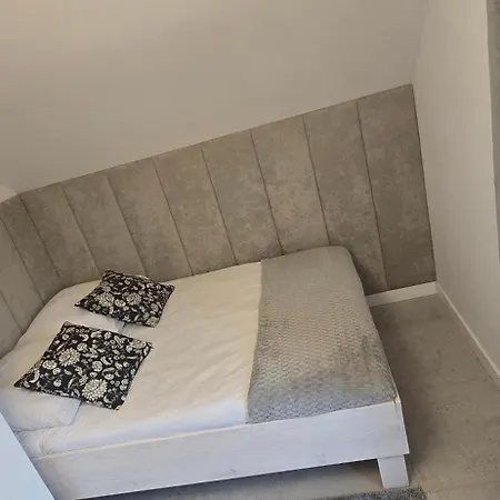 Semesterbostad Forest Loft Kaszuby Przytarnia